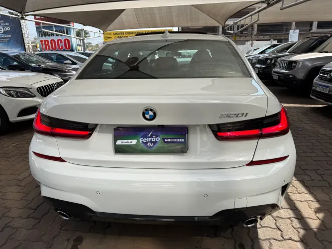 BMW 320I A 2.0 TB M Sport Activeflex 16V 4P 2022