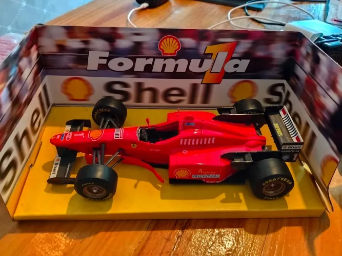 Miniatura Fórmula 1 Ferrari F310 - Schumacher 1996