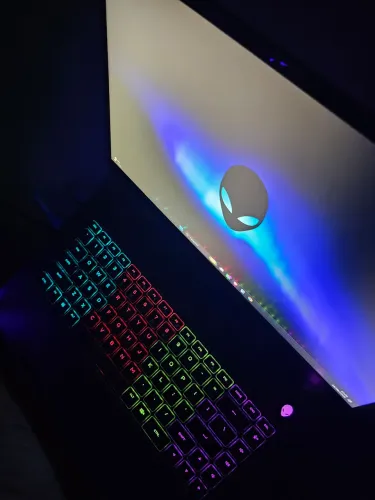 Alienware m15 R6