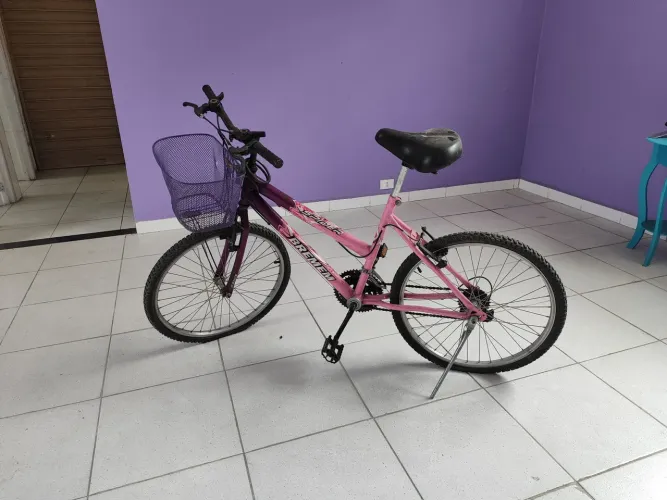 Bicicleta aro 24 com marcha