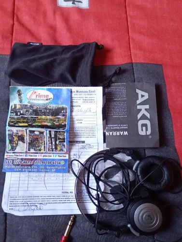 Fone de ouvido AKG 414p