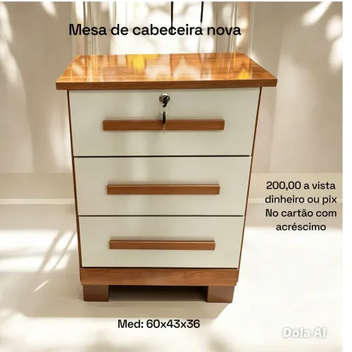 Mesa de cabeceira nova