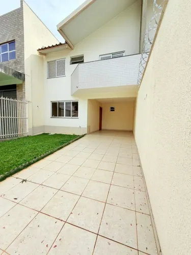 Sobrado 03 Quartos 03 Suítes 132,00m2 Santa Genoveva Goiânia