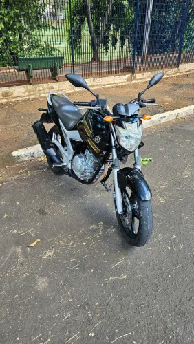 Fazer 250