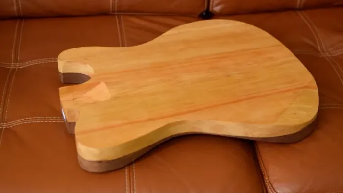 Corpo pré cortado para guitarra Telecaster araucária imbuia (C249)