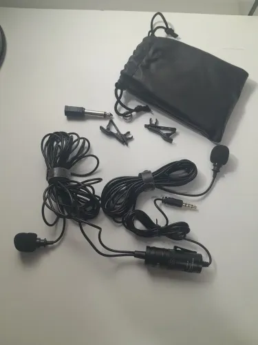 Microfone de lapela BOYA duplo (BY-M1DM)