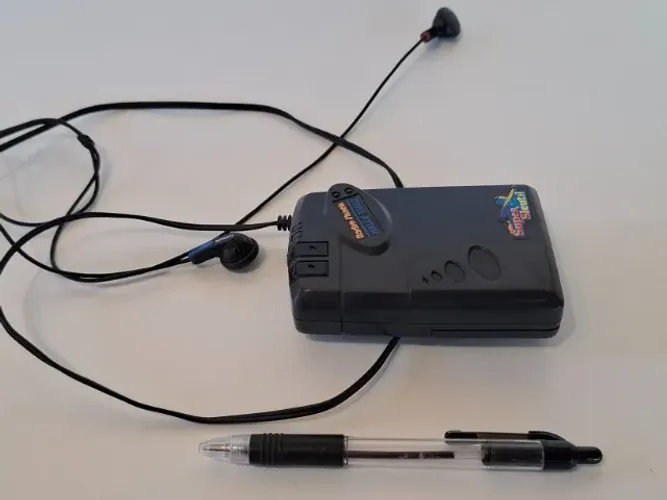 Radinho Walkie talkie Supra Sleuth Radio Shack Cat. 60.4028 - Só uma peça