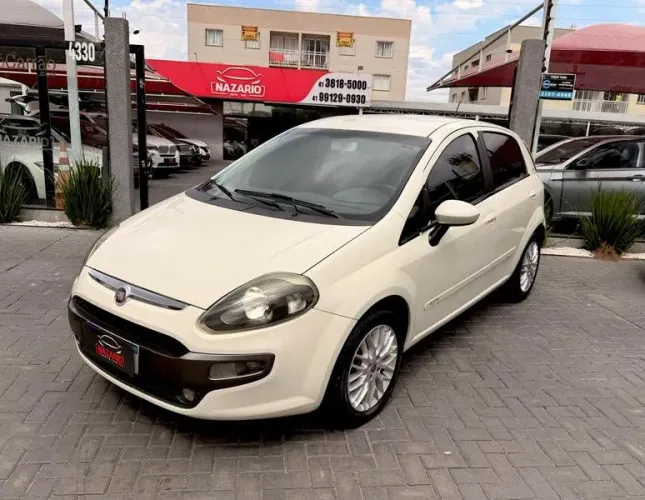 Fiat Punto Essence 1.6 Flex 16V 5P 2014