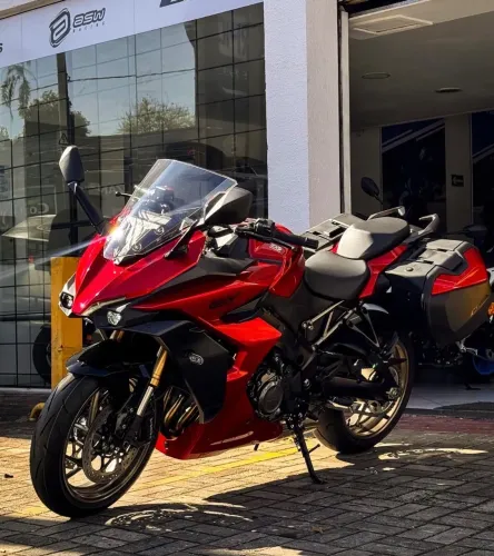 GSX-S 1000 GT