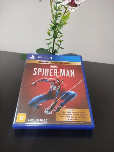 Spider-man em português edição do ano, usado em ótimo estado.