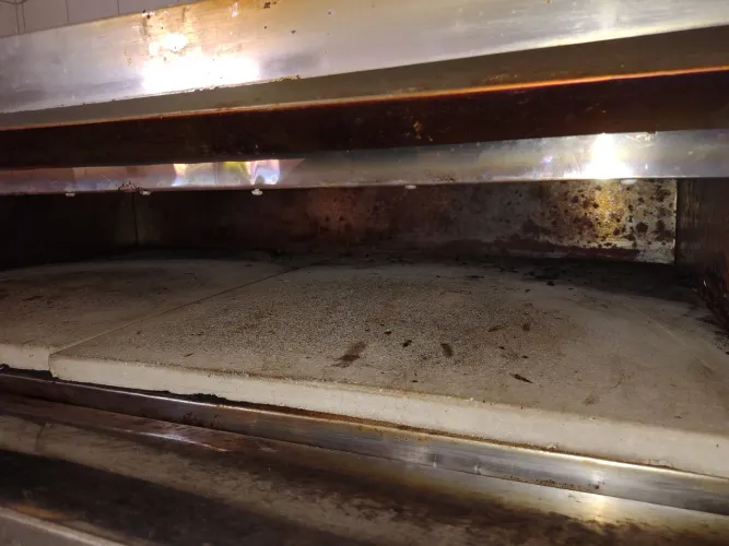 FORNO ELÉTRICO INDUSTRIAL DE PEDRA REFRATÁRIA 220V - 1,40m