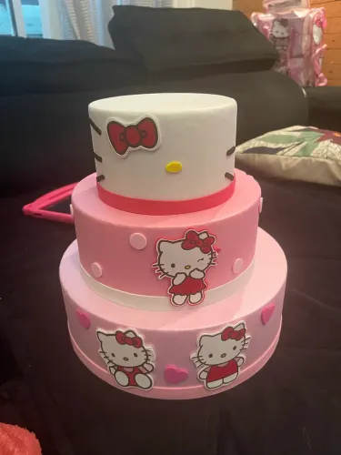 Bolo Fake - Hello Kitty 