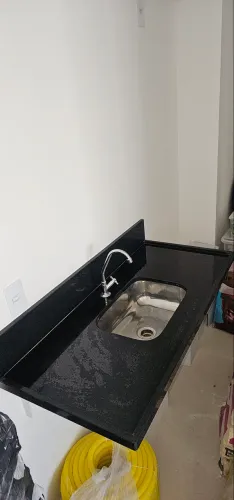 Bancada em Granito São Gabriel + Cuba