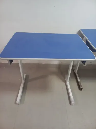 MESA PARA ESCRITÓRIO USADA À VENDA