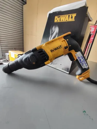 Martelete 2kg Dewalt 