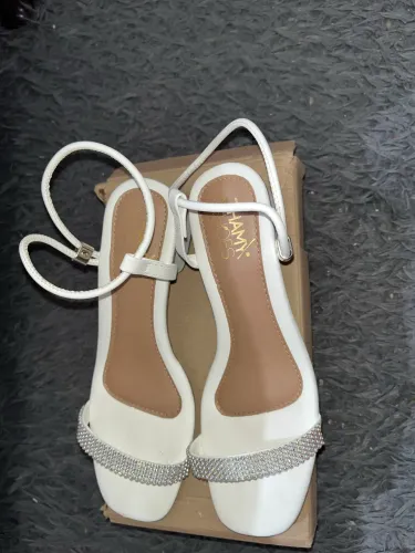 SALTO BRANCO COM STRASS