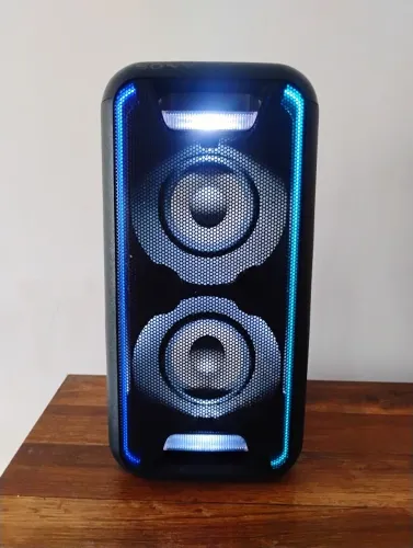 Caixa de som Sony Bluetooth 200w LEDs excelente estado