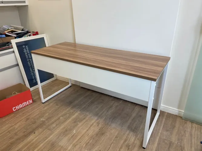 MESA DE ESCRITORIO 1.50 INDUSTRIAL SEVILHA LOJA IKONOFFICE