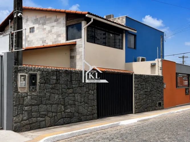 Alugo em Nova Parnamirim- Cs duplex 3/4 (suíte) - Sombra