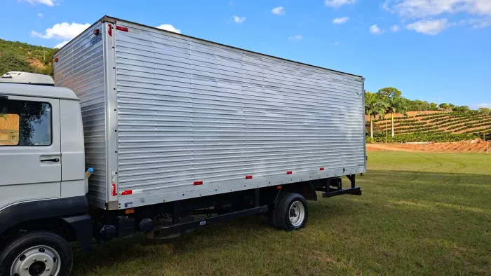 Vendo bau 6 e 20