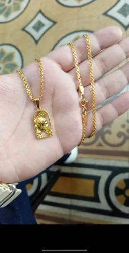 Cordão folheado a ouro com pingente não descasca e não empreta