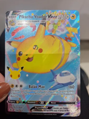 Carta Pokemon rara Pikachu voador V MAX
