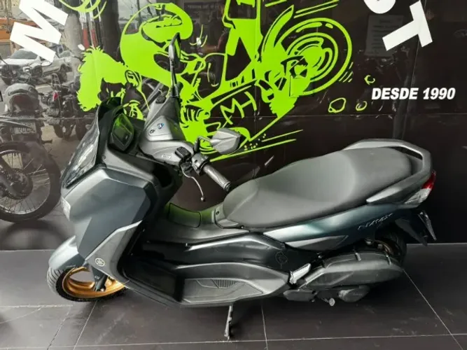 Yamaha Nmax 2023