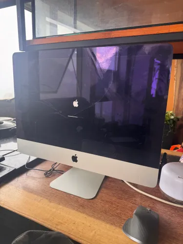 iMac 21.5  Late 2013 - i5 2.7GHz / 8GB RAM / HD 1TB - Revisado 