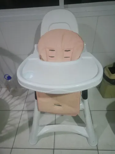 Cadeira para limentação de bebê Galzerano