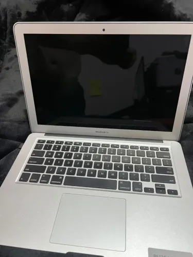 McBook Air core i5