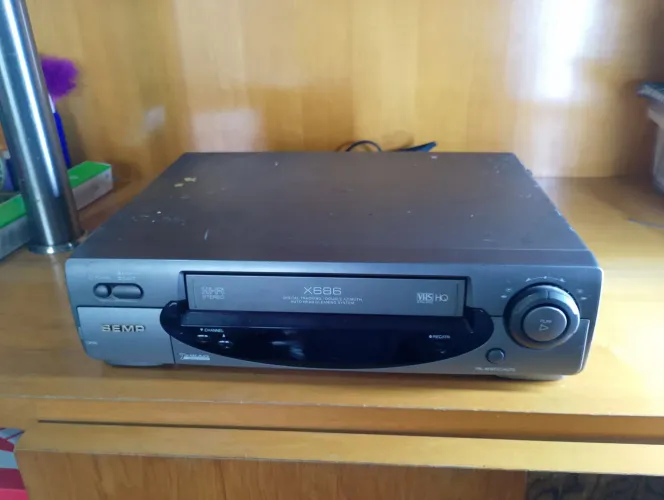 Vídeo cassete Semp Toshiba