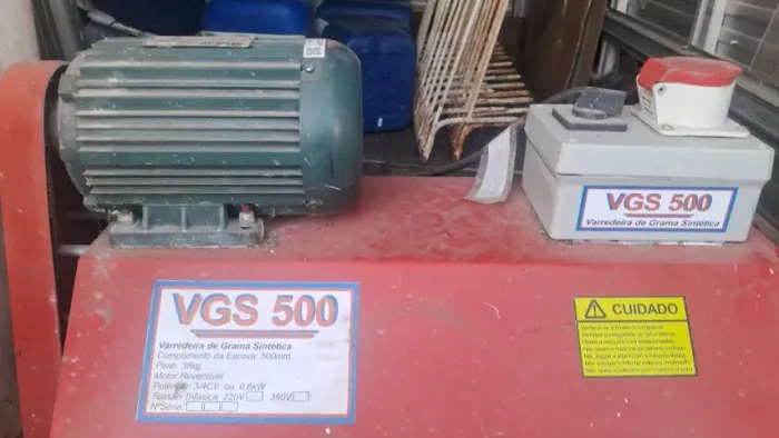 Varredeira de Grama Sintética VGS500