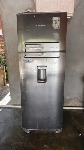 GELADEIRA