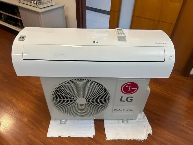 Ar Condicionado LG DUAL INVERTER 19000 Btus - Estado de Novo!