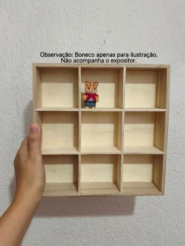 Expositor de madeira ( expositor sylvanian )