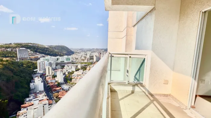 Apartamento 2 quartos, suite e varanda em condomínio clube no Cascatinha, em Juiz de Fora-
