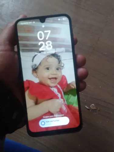 Celular seminovo A17