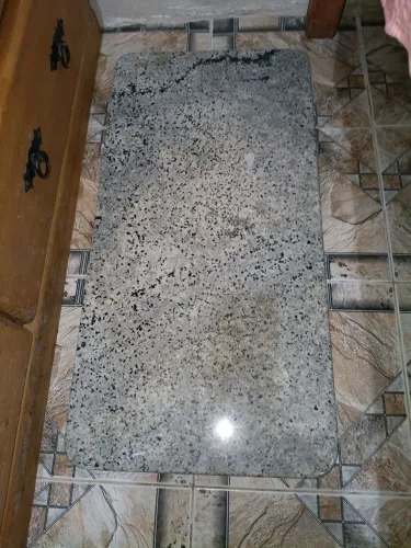Vendo pedra marmore usada