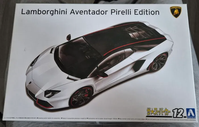 Lamborghini Aventador Aoshima 1/24