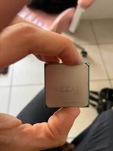 RYZEN 3 3200G + cooler