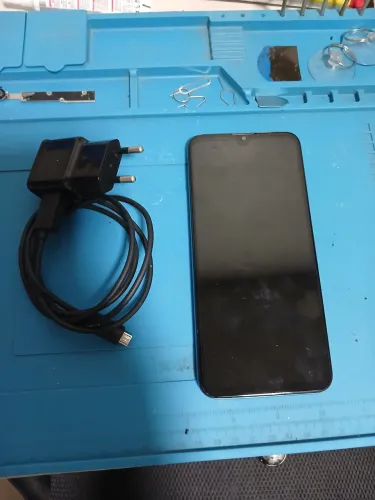 Moto G8 power lite