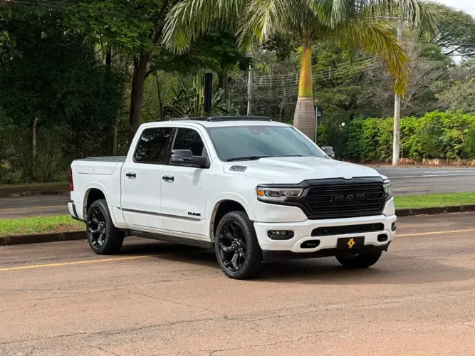 Ram 1500 Limited 5.7 CD 4X4 Aut. 2024