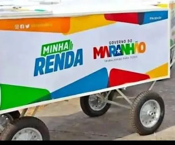 Vendo carretinha de lanche completa, fácil de transportar e ótimo custo-benefício.