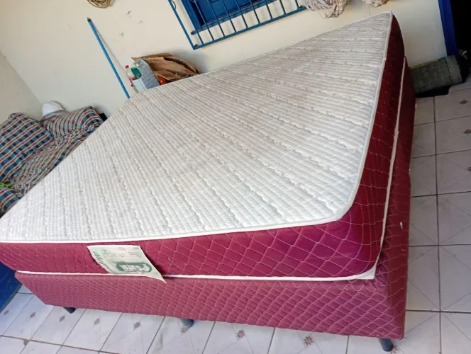 Cama Queen