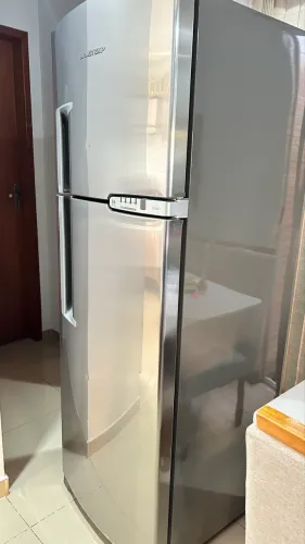 Vendo geladeira 