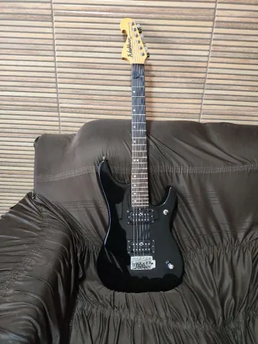 Washburn N1 (Nuno Bettencourt Signature Model)