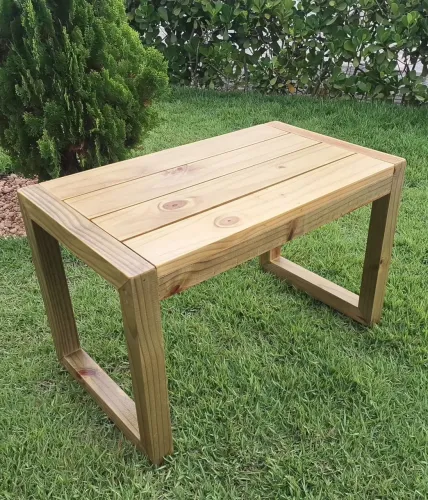 Mesa de Centro em Madeira