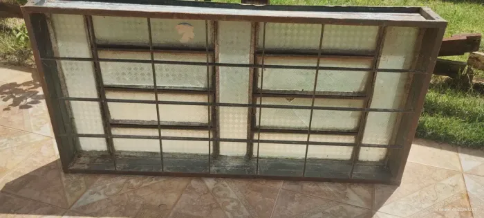 Vendo vitrô Gravia 