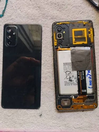Samsung M52