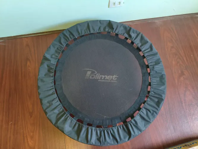 Mini cama elástica Jump Profissional Polimet com molas - Bom estado